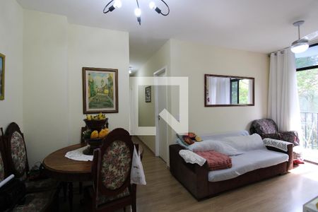 Sala de apartamento para alugar com 3 quartos, 68m² em Barra da Tijuca, Rio de Janeiro