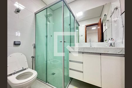 Casa à venda com 290m², 4 quartos e 2 vagasBanheiro 3