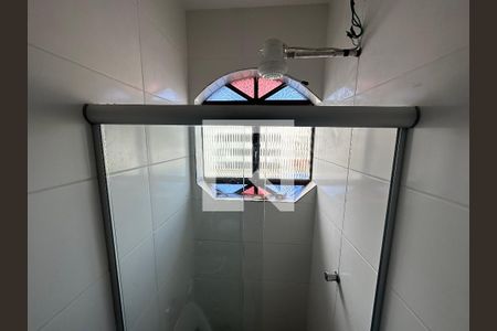 Casa à venda com 290m², 4 quartos e 2 vagasBanheiro 2