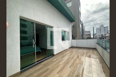 Casa à venda com 290m², 4 quartos e 2 vagasVaranda