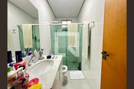 Casa à venda com 290m², 4 quartos e 2 vagasBanheiro