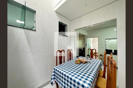 Casa à venda com 290m², 4 quartos e 2 vagasSala de jantar