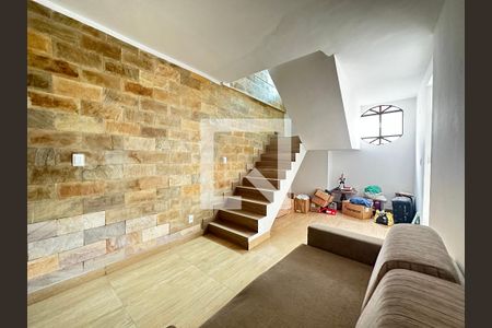 Casa à venda com 290m², 4 quartos e 2 vagasSala 2