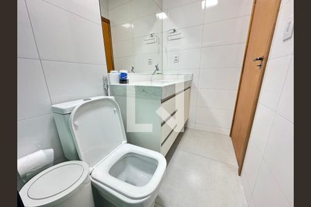 Casa à venda com 290m², 4 quartos e 2 vagasBanheiro