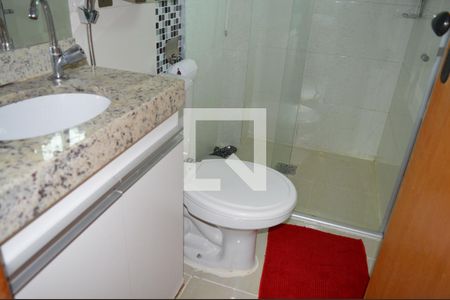 Banheiro da Suíte de apartamento para alugar com 3 quartos, 125m² em Cabral, Contagem