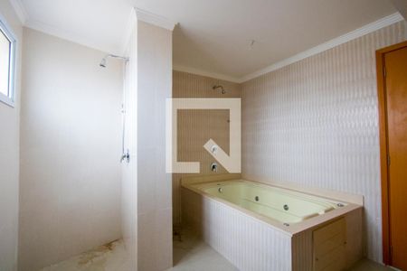 Apartamento à venda com 256m², 5 quartos e 6 vagasBanheiro do quarto 1