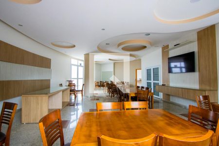 Apartamento à venda com 256m², 5 quartos e 6 vagasÁrea comum - Salão de festas