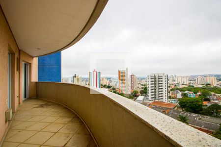 Apartamento à venda com 256m², 5 quartos e 6 vagasVaranda da sala, quarto 4 e 5