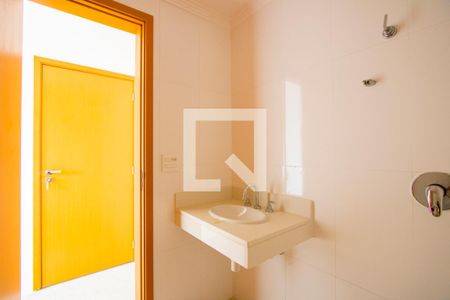 Apartamento à venda com 256m², 5 quartos e 6 vagasBanheiro do quarto 4