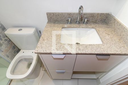 Apartamento para alugar com 68m², 2 quartos e 1 vaga Apartamento para alugar com 68m², 2 quartos e 1 vagaBanheiro do Escritório/Quarto
