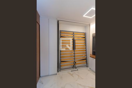 Apartamento para alugar com 68m², 2 quartos e 1 vaga Apartamento para alugar com 68m², 2 quartos e 1 vagaEscritório/Quarto