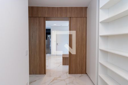 Apartamento para alugar com 68m², 2 quartos e 1 vaga Apartamento para alugar com 68m², 2 quartos e 1 vagaEscritório/Quarto