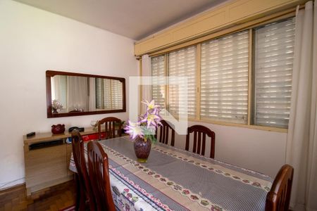 Sala de casa à venda com 2 quartos, 324m² em Chácara das Pedras, Porto Alegre