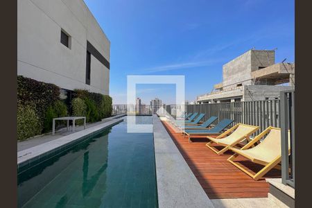 Piscina de kitnet/studio para alugar com 0 quarto, 23m² em Brooklin Paulista, São Paulo