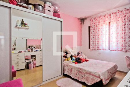 Casa à venda com 14m², 3 quartos e 4 vagasQuarto 1