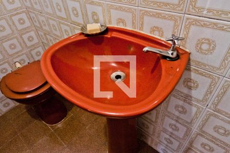 Casa à venda com 14m², 3 quartos e 4 vagasBanheiro de Serviço