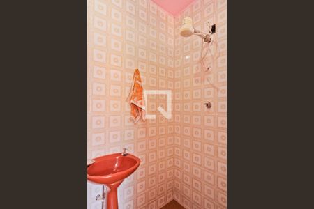 Casa à venda com 14m², 3 quartos e 4 vagasBanheiro de Serviço