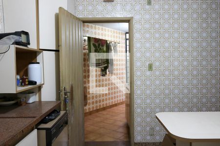 Casa à venda com 350m², 3 quartos e 2 vagasCozinha