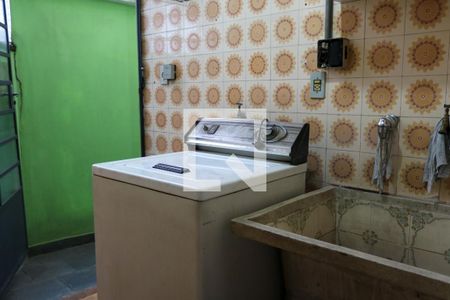 Casa à venda com 350m², 3 quartos e 2 vagasÁrea de Serviço