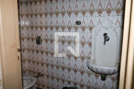 Casa à venda com 350m², 3 quartos e 2 vagasLavabo