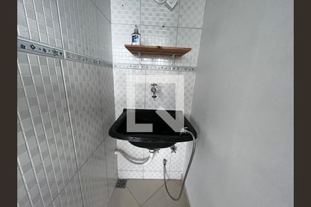 Apartamento à venda com 77m², 2 quartos e 1 vagaÁrea de Serviço