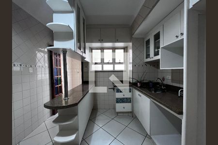 Apartamento à venda com 77m², 2 quartos e 1 vagaCozinha