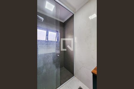 Casa à venda com 220m², 3 quartos e 3 vagasBanheiro da Suíte