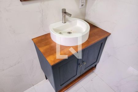 Casa à venda com 220m², 3 quartos e 3 vagasBanheiro da Suíte