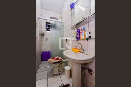 Casa para alugar com 90m², 2 quartos e 2 vagasBanheiro Social 1