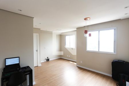 Sala  de apartamento para alugar com 2 quartos, 42m² em Parque Arariba, São Paulo