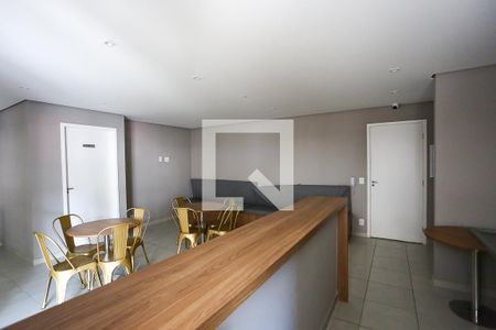 Apartamento para alugar com 42m², 2 quartos e 1 vaga Apartamento para alugar com 42m², 2 quartos e 1 vagaÁrea comum - Salão de festas