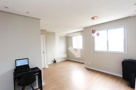 Sala de apartamento para alugar com 2 quartos, 42m² em Parque Arariba, São Paulo