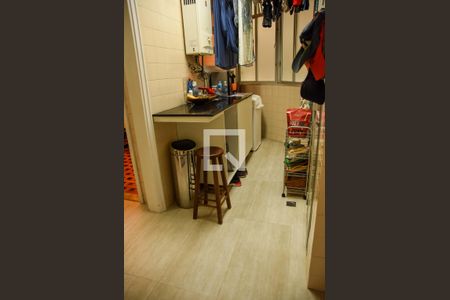 Apartamento à venda com 168m², 4 quartos e 1 vagaCozinha e Área de Serviço