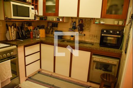 Apartamento à venda com 168m², 4 quartos e 1 vagaCozinha e Área de Serviço