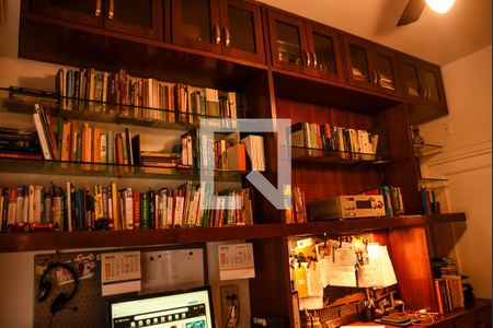 Apartamento à venda com 168m², 4 quartos e 1 vagaEscritório