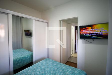 Quarto 1 de apartamento para alugar com 2 quartos, 32m² em Itaquera, São Paulo