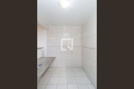 Cozinha e Área de Serviço de apartamento à venda com 2 quartos, 50m² em Jardim Guanabara, Belo Horizonte