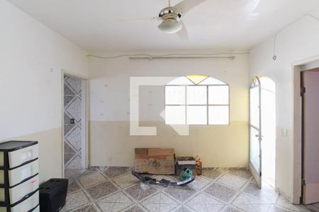 Sala de casa para alugar com 1 quarto, 80m² em Campo Grande, Rio de Janeiro