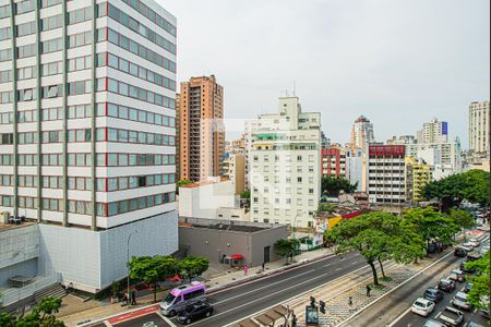 Vista Sala/Quarto de kitnet/studio para alugar com 1 quarto, 33m² em Consolação, São Paulo