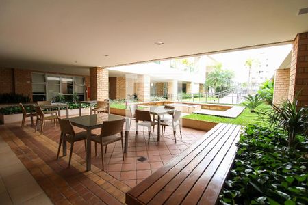 Apartamento para alugar com 110m², 2 quartos e 2 vagasÁrea comum 