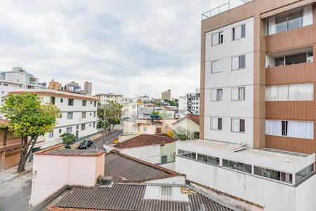 Sala de apartamento à venda com 3 quartos, 100m² em Alto Caiçaras, Belo Horizonte