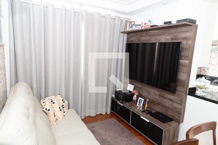 Sala de apartamento à venda com 2 quartos, 44m² em Jardim Cocaia, Guarulhos