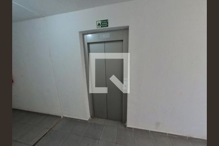 Apartamento à venda com 56m², 2 quartos e sem vagaElevador