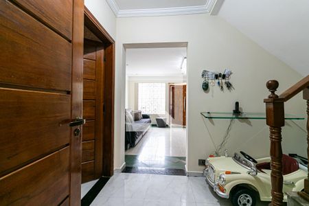 Corredor de casa à venda com 4 quartos, 320m² em Vila Aricanduva, São Paulo