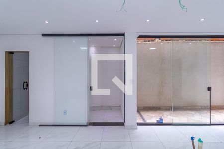 Casa à venda com 222m², 2 quartos e 2 vagasCozinha