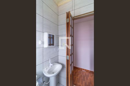 Casa à venda com 222m², 2 quartos e 2 vagasBanheiro do Quarto 2 