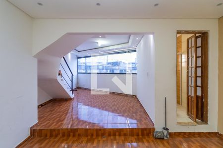 Casa à venda com 90m², 2 quartos e 2 vagasSala