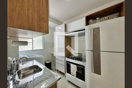 Apartamento para alugar com 48m², 2 quartos e 1 vaga Apartamento para alugar com 48m², 2 quartos e 1 vagaCozinha e Área de Serviço