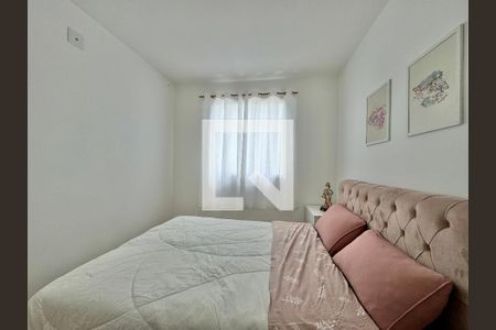Quarto 1 de apartamento para alugar com 2 quartos, 48m² em Vargem Pequena, Rio de Janeiro