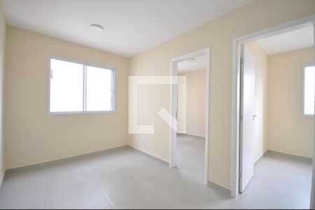 Sala de apartamento para alugar com 2 quartos, 35m² em Parque Vitoria, São Paulo